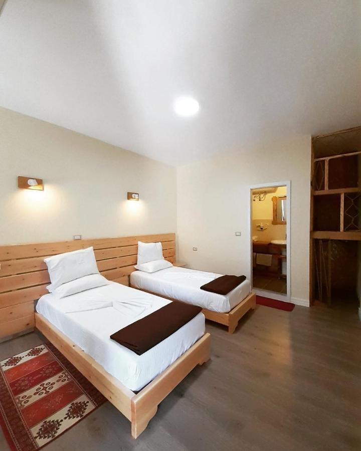 At Pikotiko'S - Korca City Rooms For Rent Екстер'єр фото