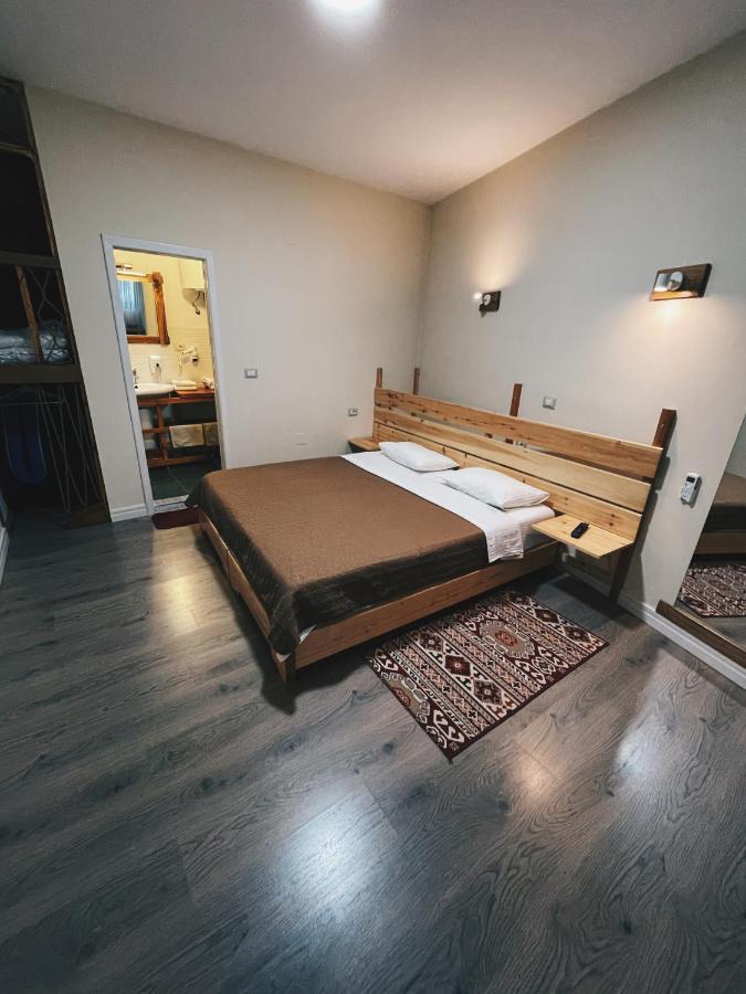 At Pikotiko'S - Korca City Rooms For Rent Екстер'єр фото