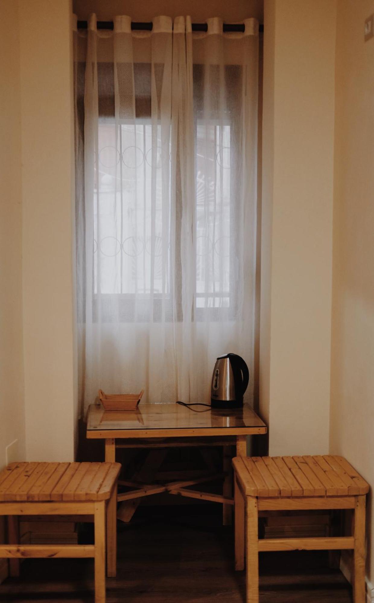 At Pikotiko'S - Korca City Rooms For Rent Екстер'єр фото