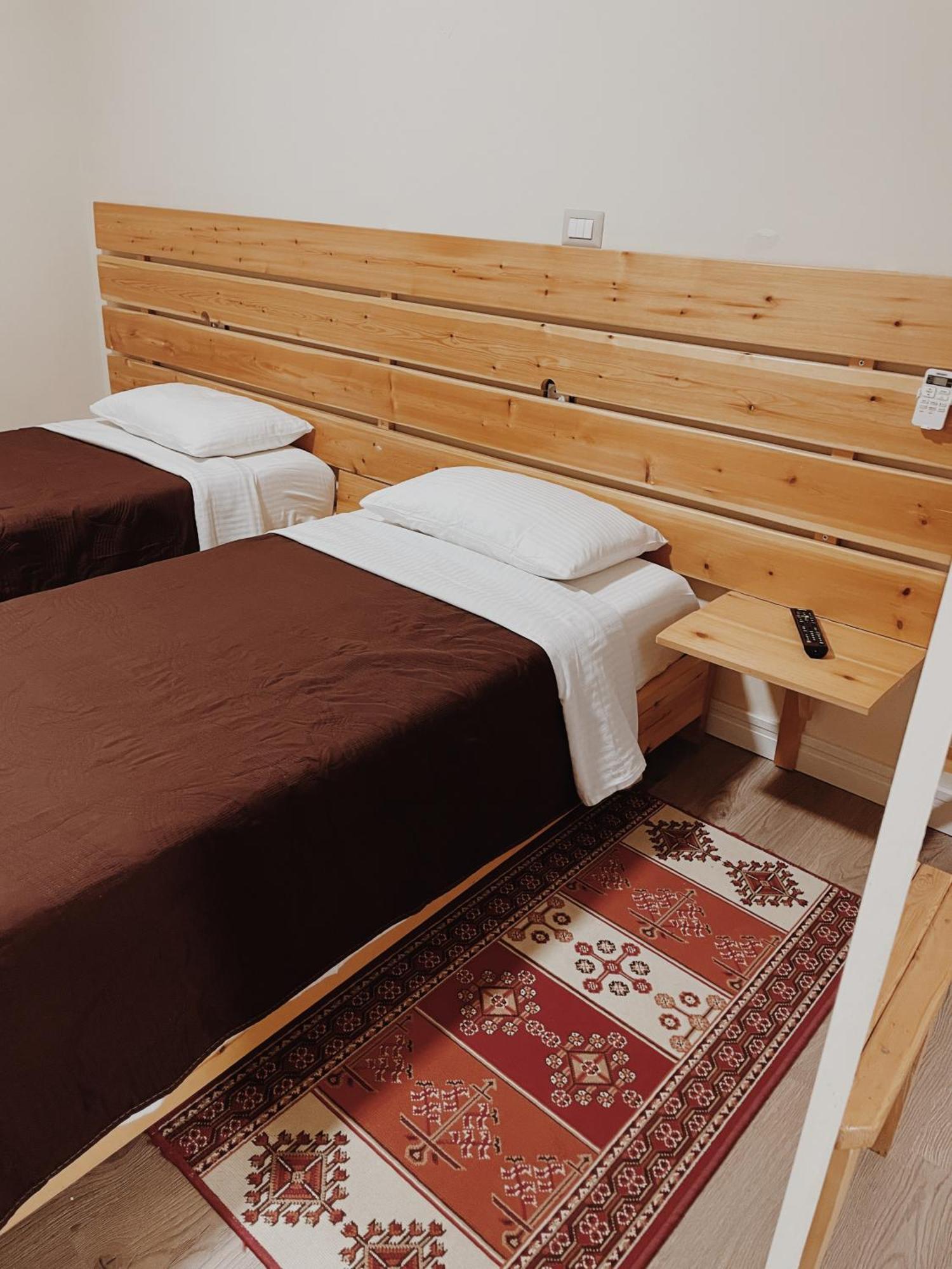 At Pikotiko'S - Korca City Rooms For Rent Екстер'єр фото